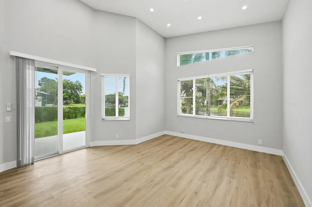 285 NW 45th Terrace Deerfield Beach FL 33442