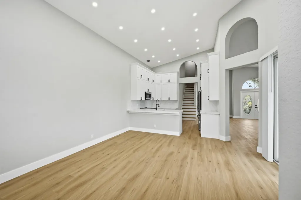 285 NW 45th Terrace Deerfield Beach FL 33442