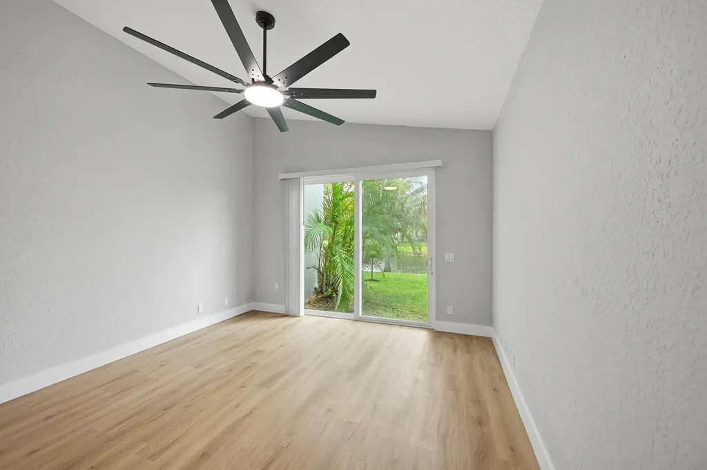 285 NW 45th Terrace Deerfield Beach FL 33442