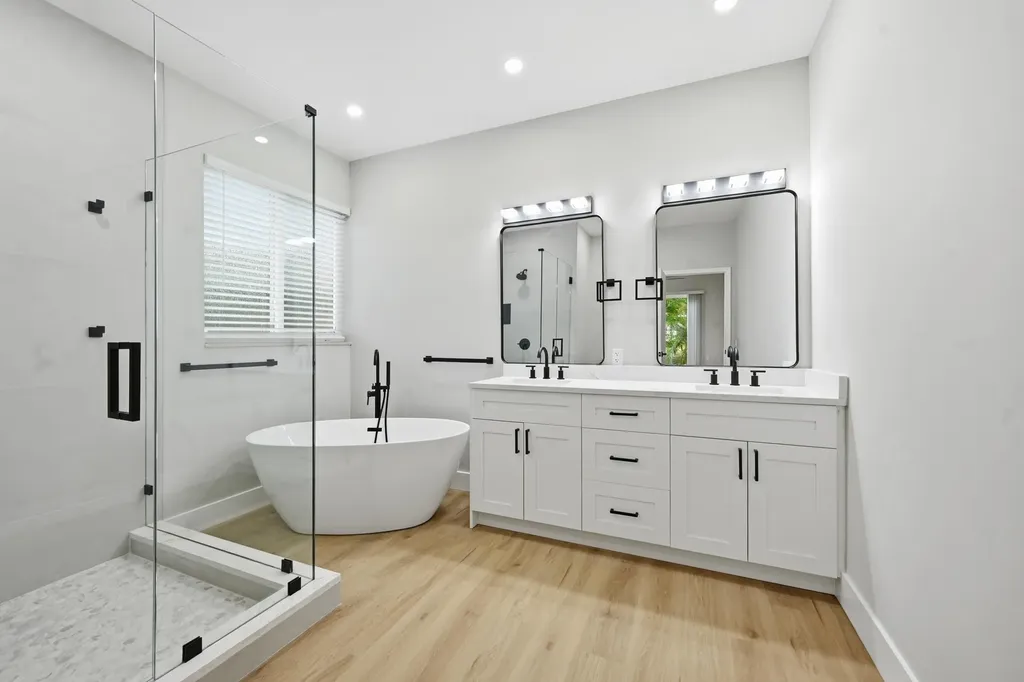 285 NW 45th Terrace Deerfield Beach FL 33442