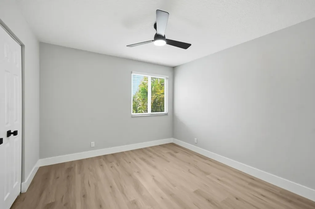 285 NW 45th Terrace Deerfield Beach FL 33442