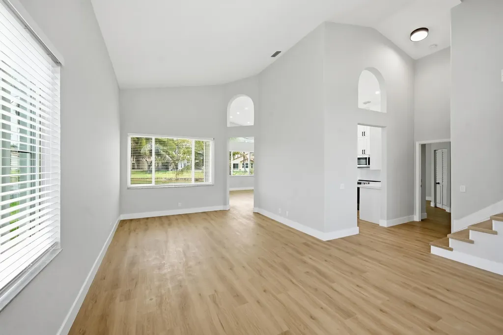 285 NW 45th Terrace Deerfield Beach FL 33442
