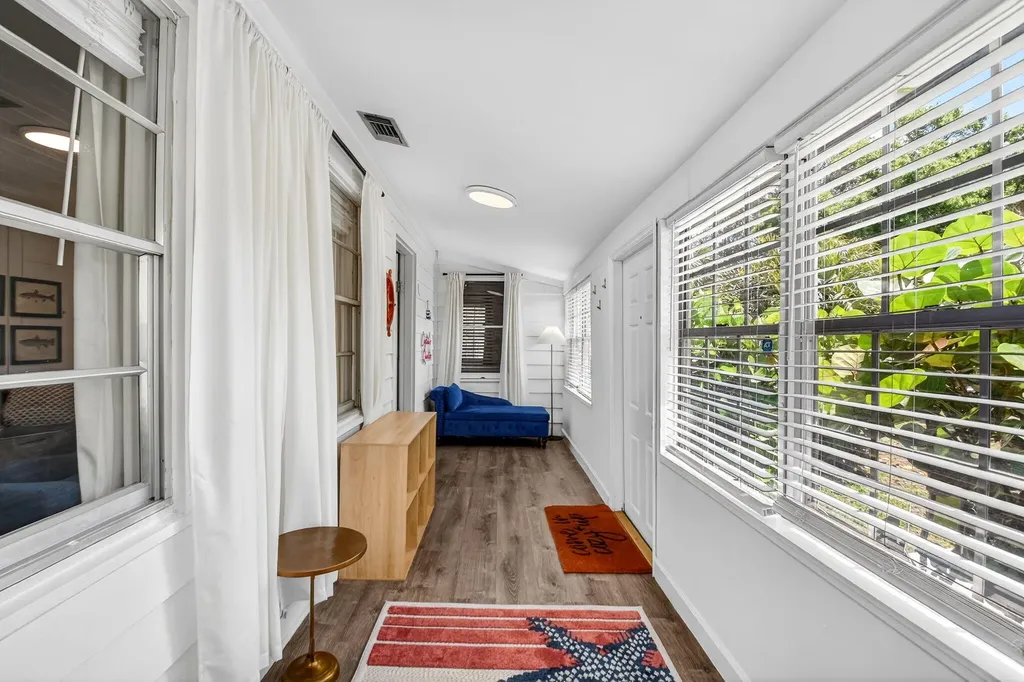 1123 Oak Street West Palm Beach FL 33405