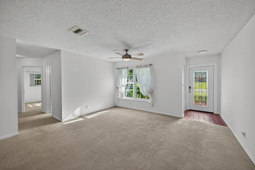 4234 NW 3rd Way Boca Raton FL 33431