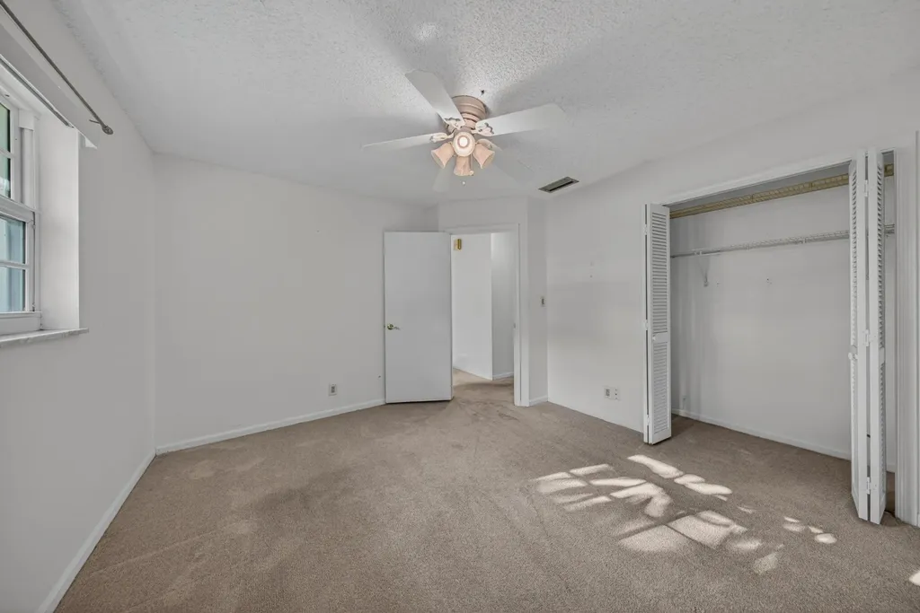 4234 NW 3rd Way Boca Raton FL 33431