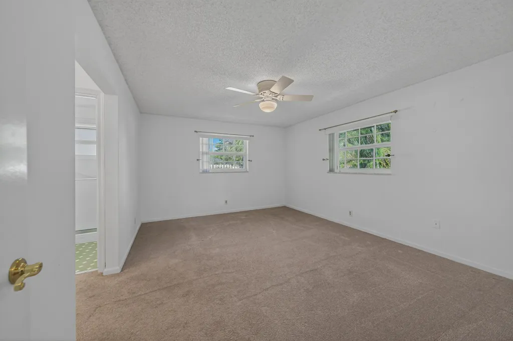 4234 NW 3rd Way Boca Raton FL 33431