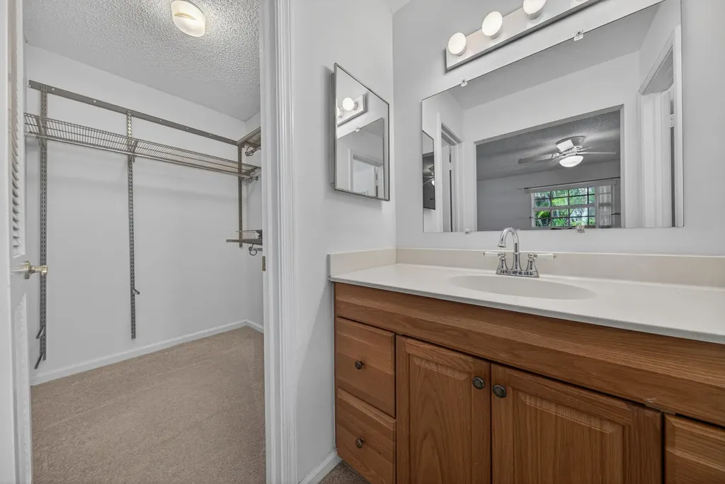 4234 NW 3rd Way Boca Raton FL 33431