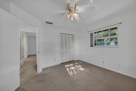 4234 NW 3rd Way Boca Raton FL 33431