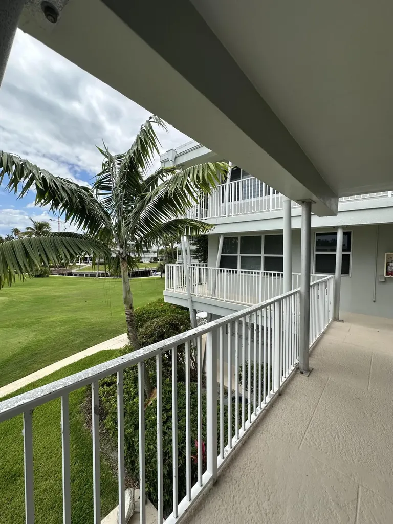 1221 Hillsboro Mile Hillsboro Beach FL 33062