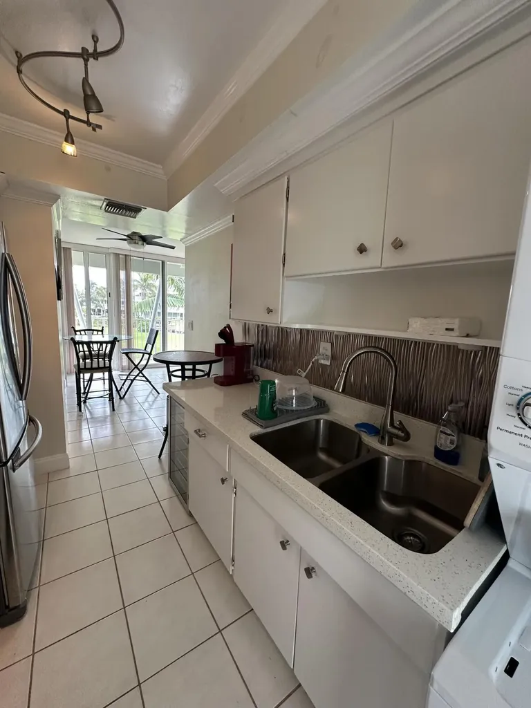 1221 Hillsboro Mile Hillsboro Beach FL 33062
