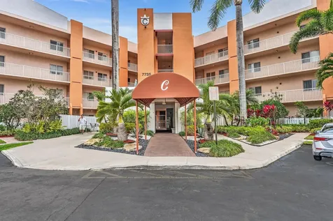 7735 Yardley Drive Tamarac FL 33321