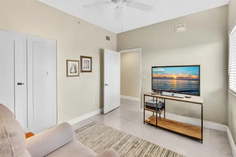 7735 Yardley Drive Tamarac FL 33321