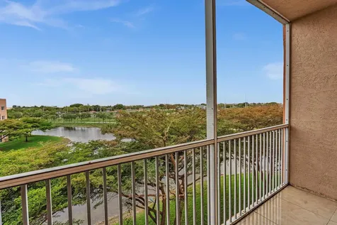 7735 Yardley Drive Tamarac FL 33321