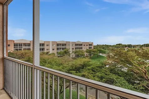 7735 Yardley Drive Tamarac FL 33321