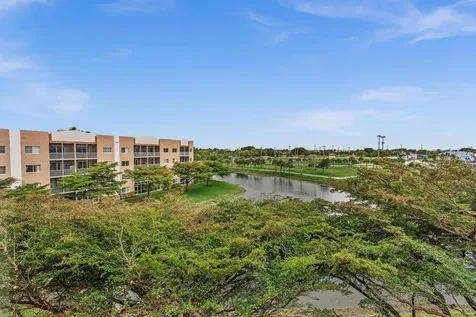 7735 Yardley Drive Tamarac FL 33321