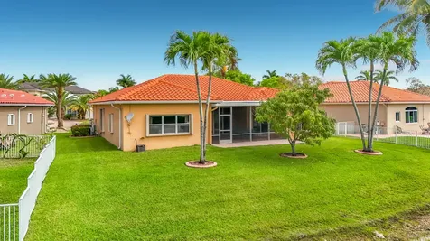16322 NW 15th Street Pembroke Pines FL 33028