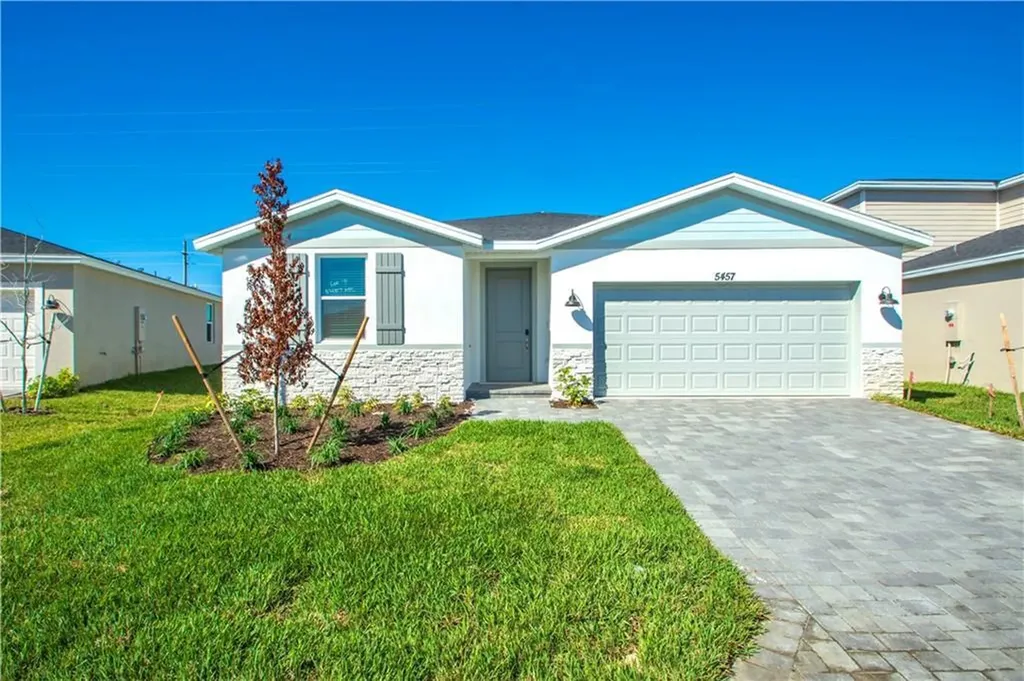 5457 Hampton Park Circle Vero Beach FL 32966