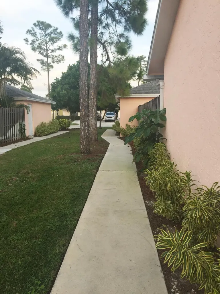1157 Hyacinth Place Wellington FL 33414