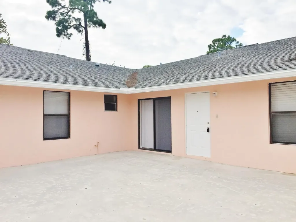 1157 Hyacinth Place Wellington FL 33414