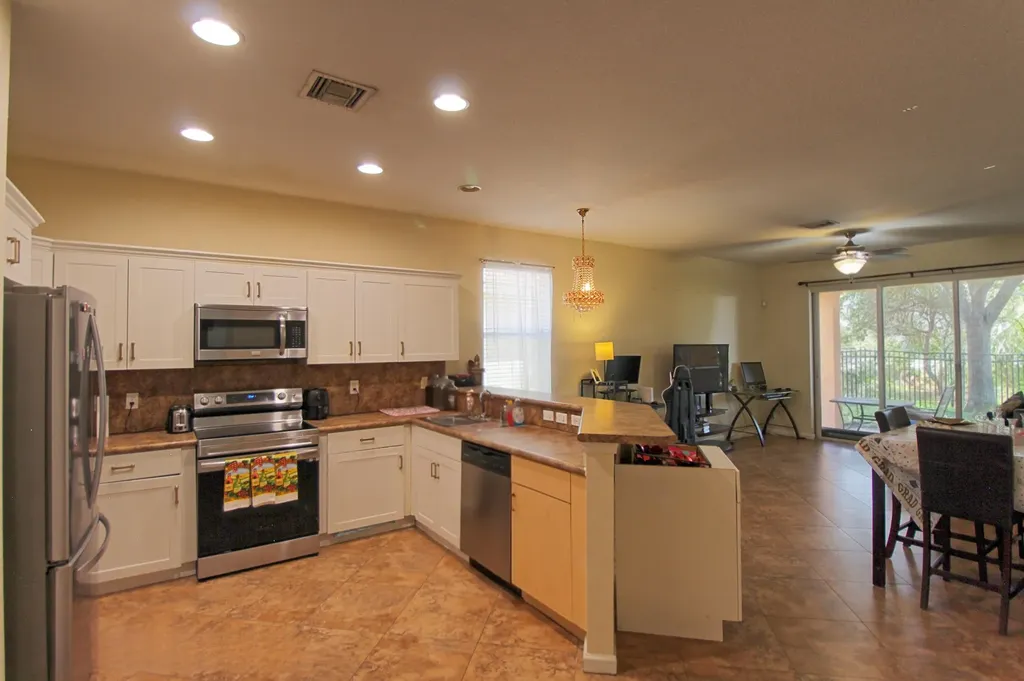 1796 SW Jamesport Drive Port St Lucie FL 34953