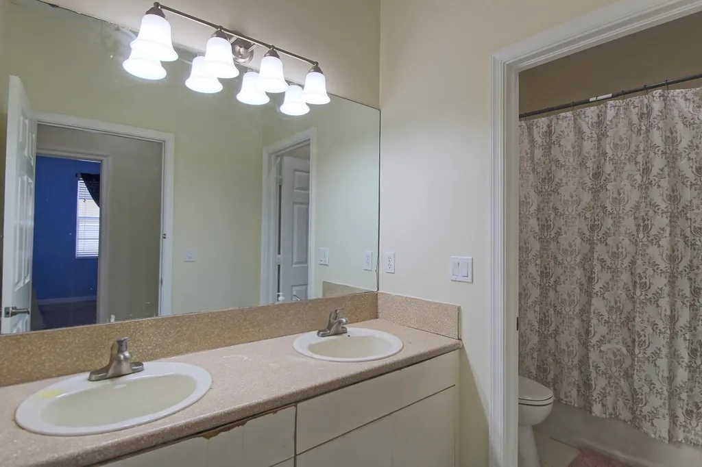 1796 SW Jamesport Drive Port St Lucie FL 34953