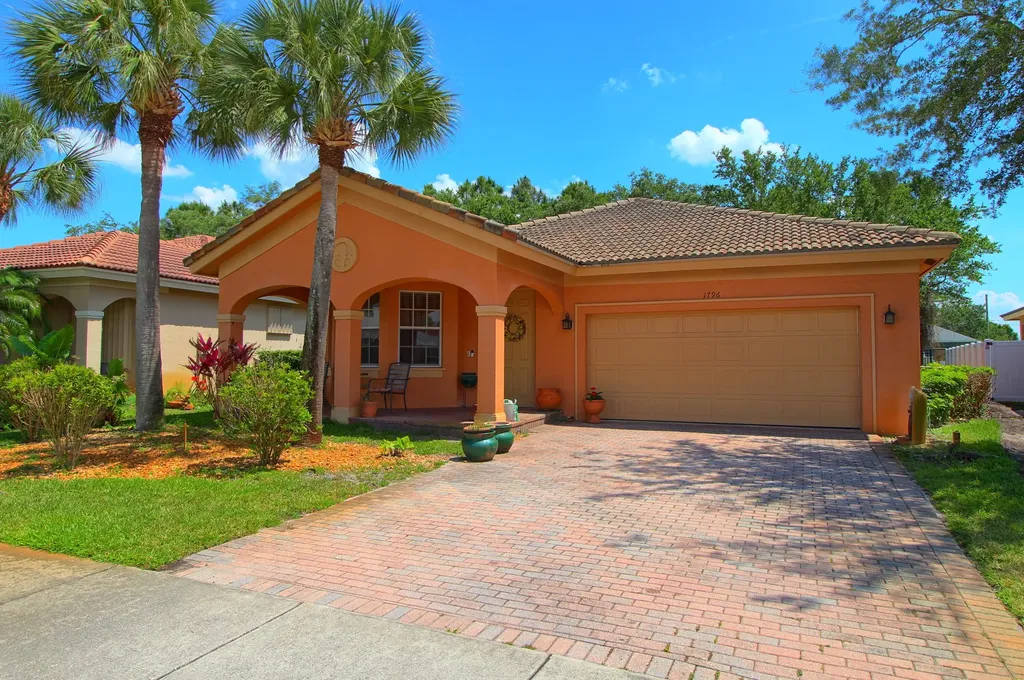 1796 SW Jamesport Drive Port St Lucie FL 34953