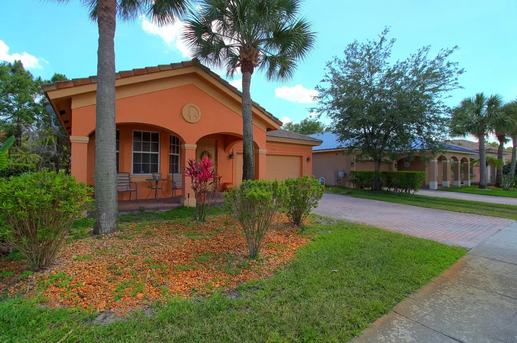 1796 SW Jamesport Drive Port St Lucie FL 34953