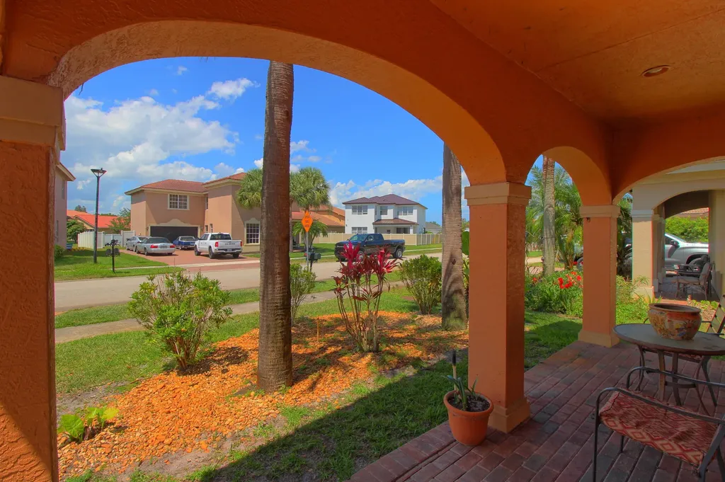 1796 SW Jamesport Drive Port St Lucie FL 34953