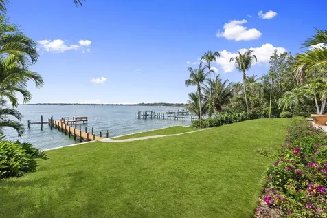 3984 SE Old St Lucie Boulevard Stuart FL 34996