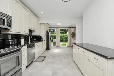 6744 Via Regina Boca Raton FL 33433