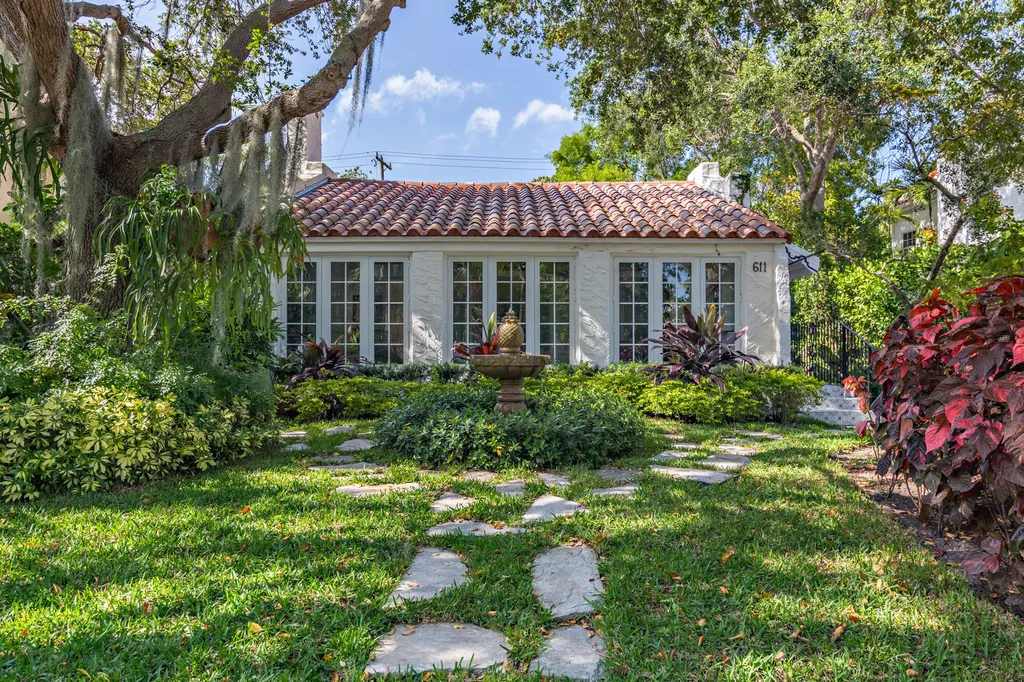 611 Flamingo Drive West Palm Beach FL 33401