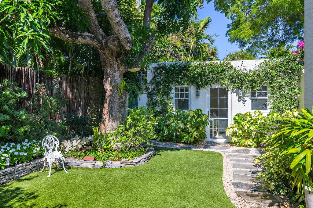 611 Flamingo Drive West Palm Beach FL 33401