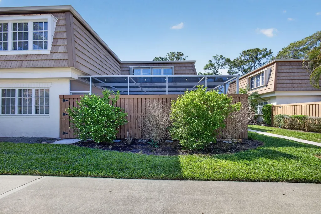 4280 Hazel Avenue Palm Beach Gardens FL 33410