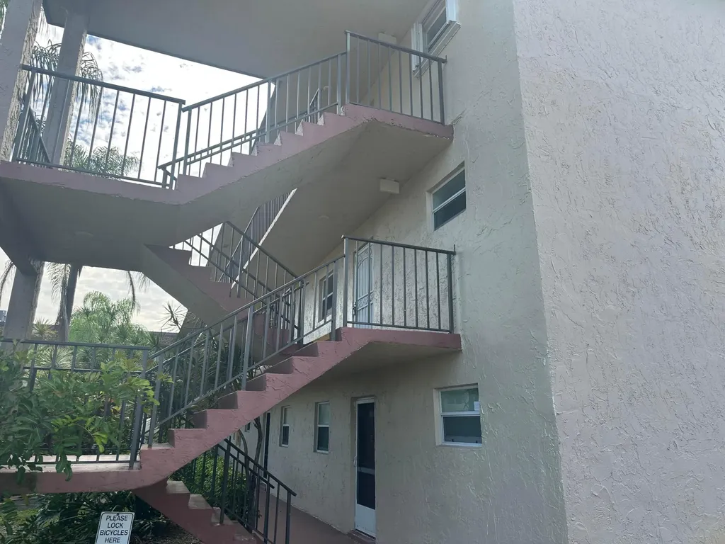 715 Lori Drive Palm Springs FL 33461