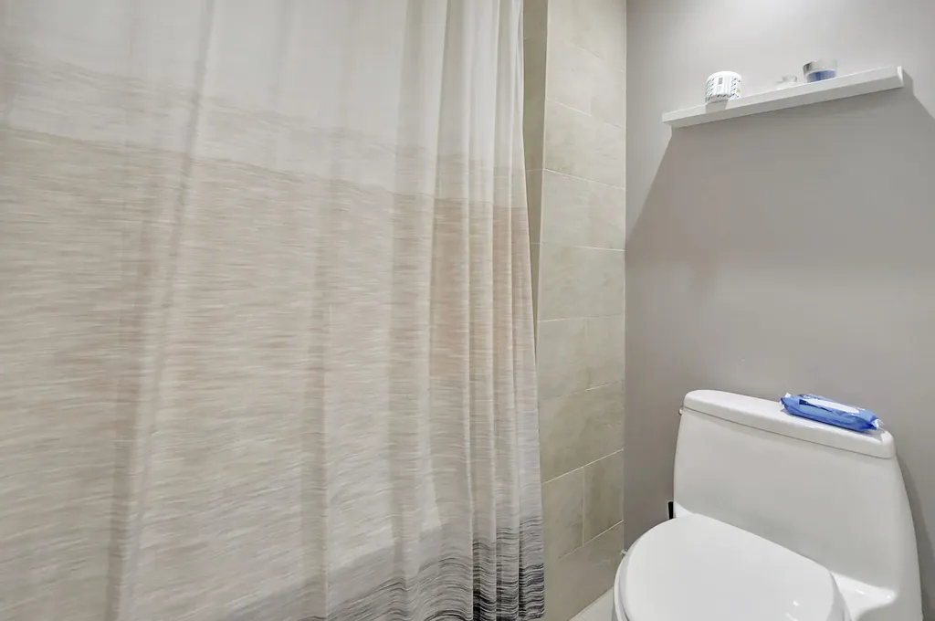 141 SW 96th Terrace Plantation FL 33324