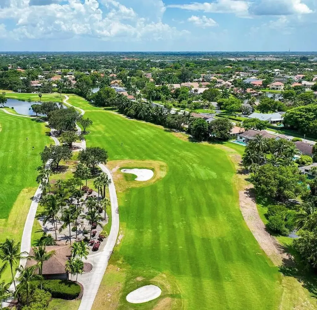 141 SW 96th Terrace Plantation FL 33324