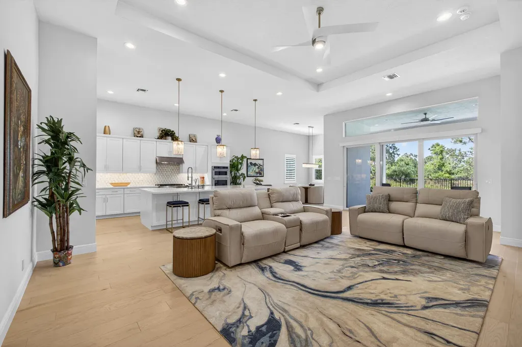 10074 Timber Creek Way Palm Beach Gardens FL 33412