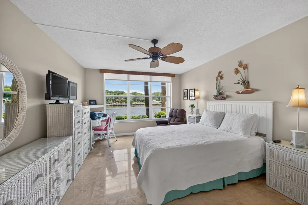 3100 NE 48th Court Lighthouse Point FL 33064