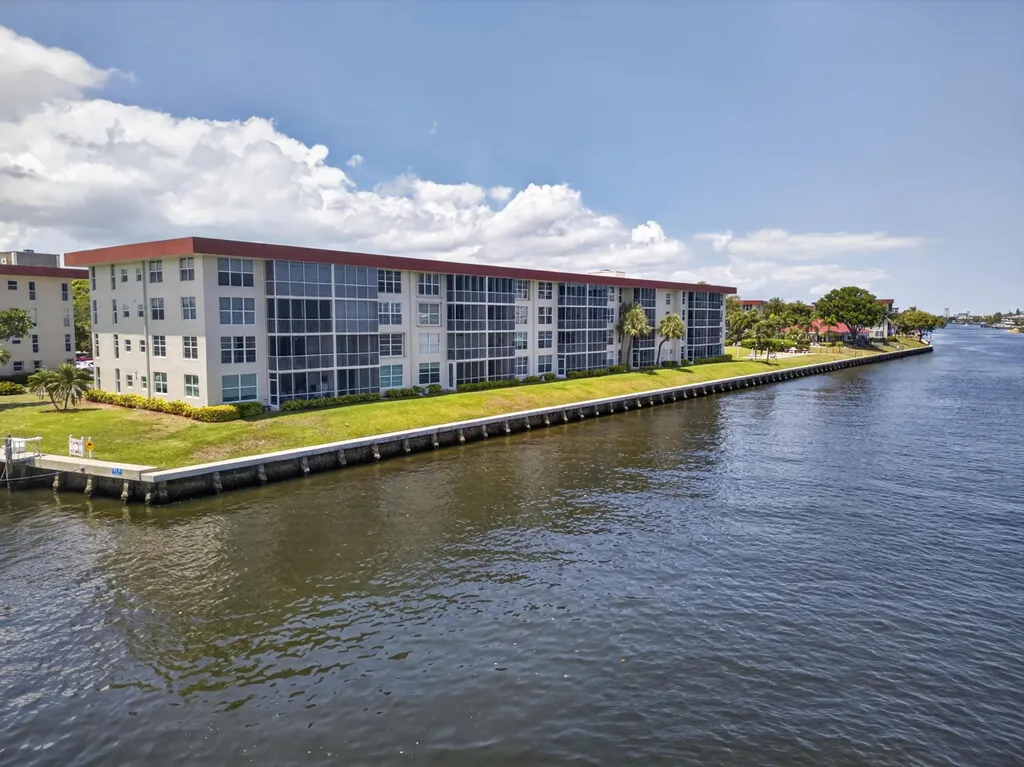 3100 NE 48th Court Lighthouse Point FL 33064