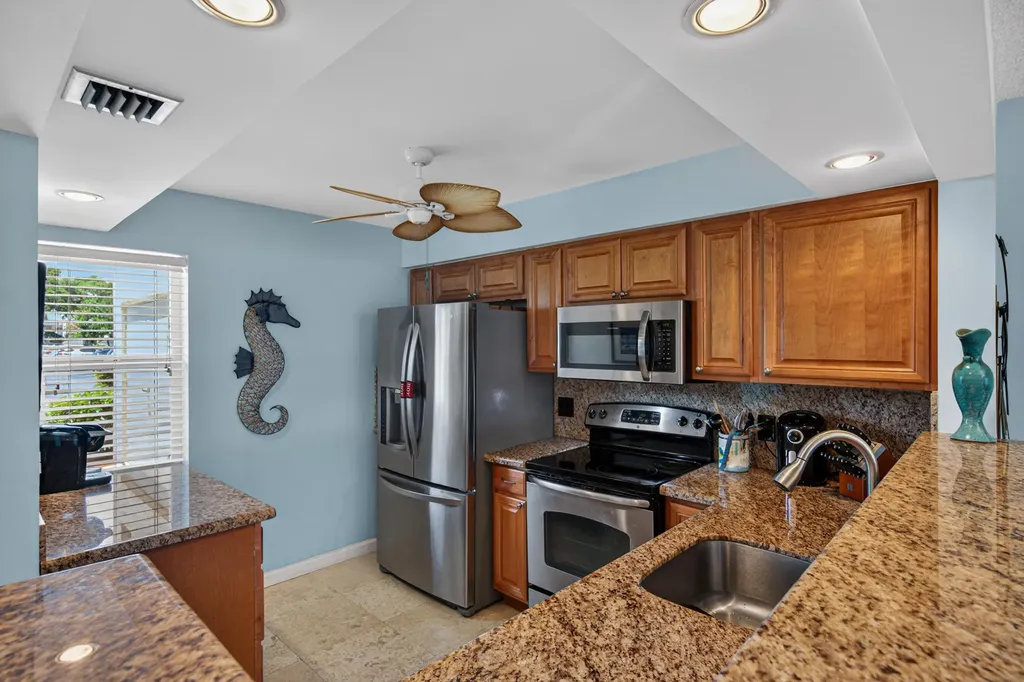 3100 NE 48th Court Lighthouse Point FL 33064