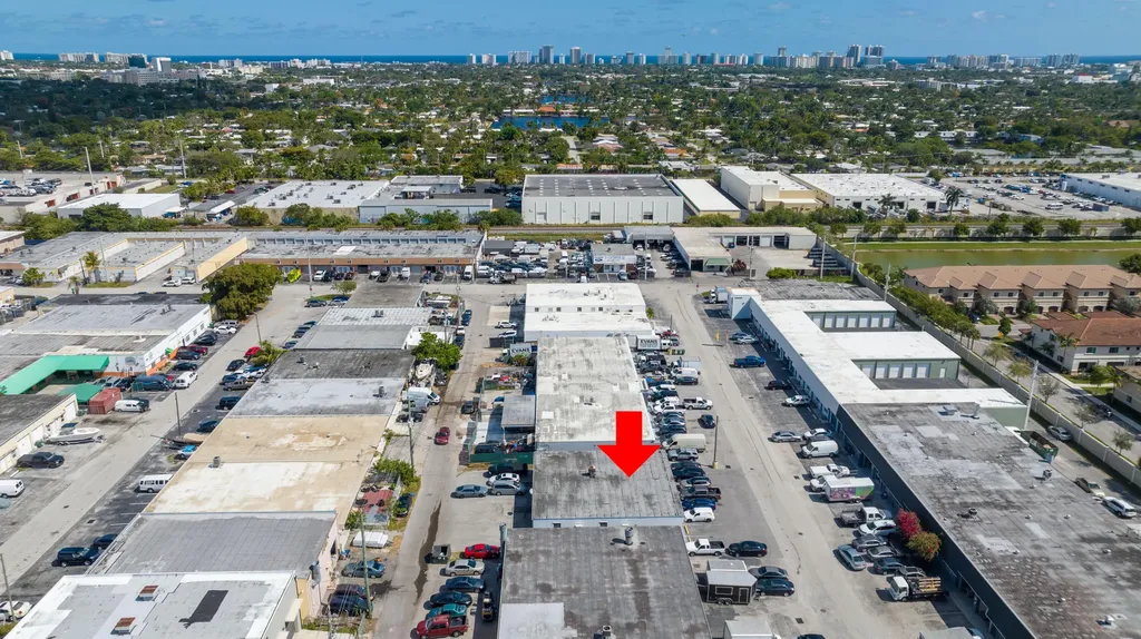 1053 NE 43rd Street Oakland Park FL 33334