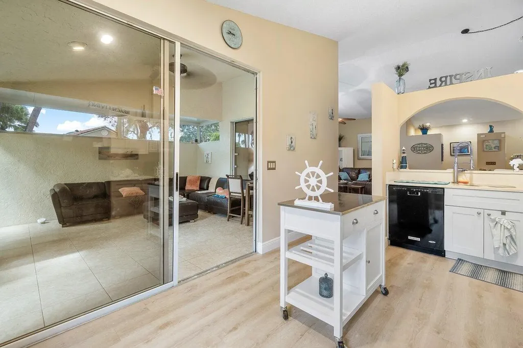 1804 Rosewood Way Palm Beach Gardens FL 33418