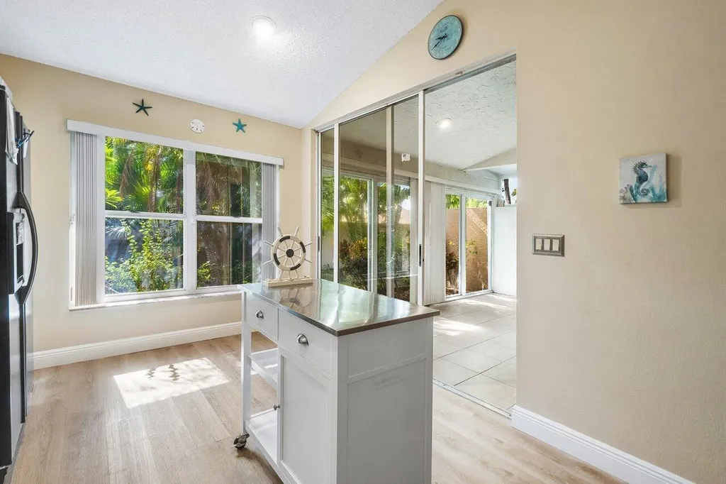 1804 Rosewood Way Palm Beach Gardens FL 33418