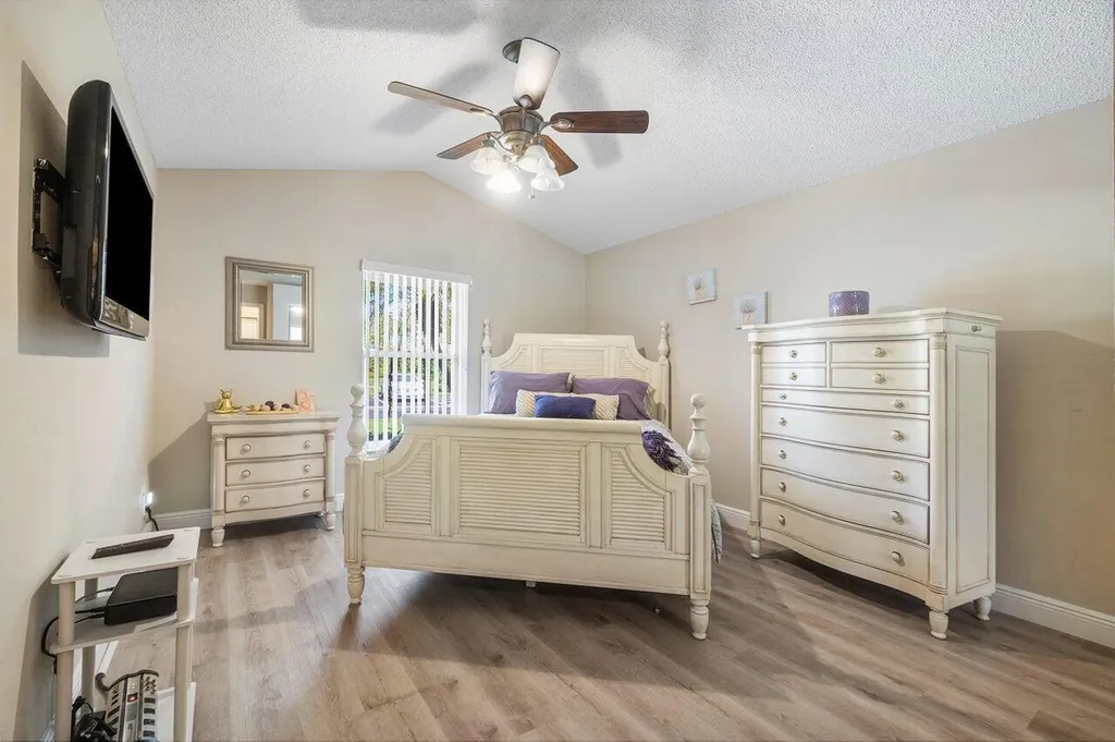 1804 Rosewood Way Palm Beach Gardens FL 33418