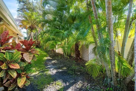 1804 Rosewood Way Palm Beach Gardens FL 33418