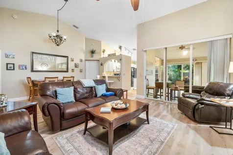 1804 Rosewood Way Palm Beach Gardens FL 33418