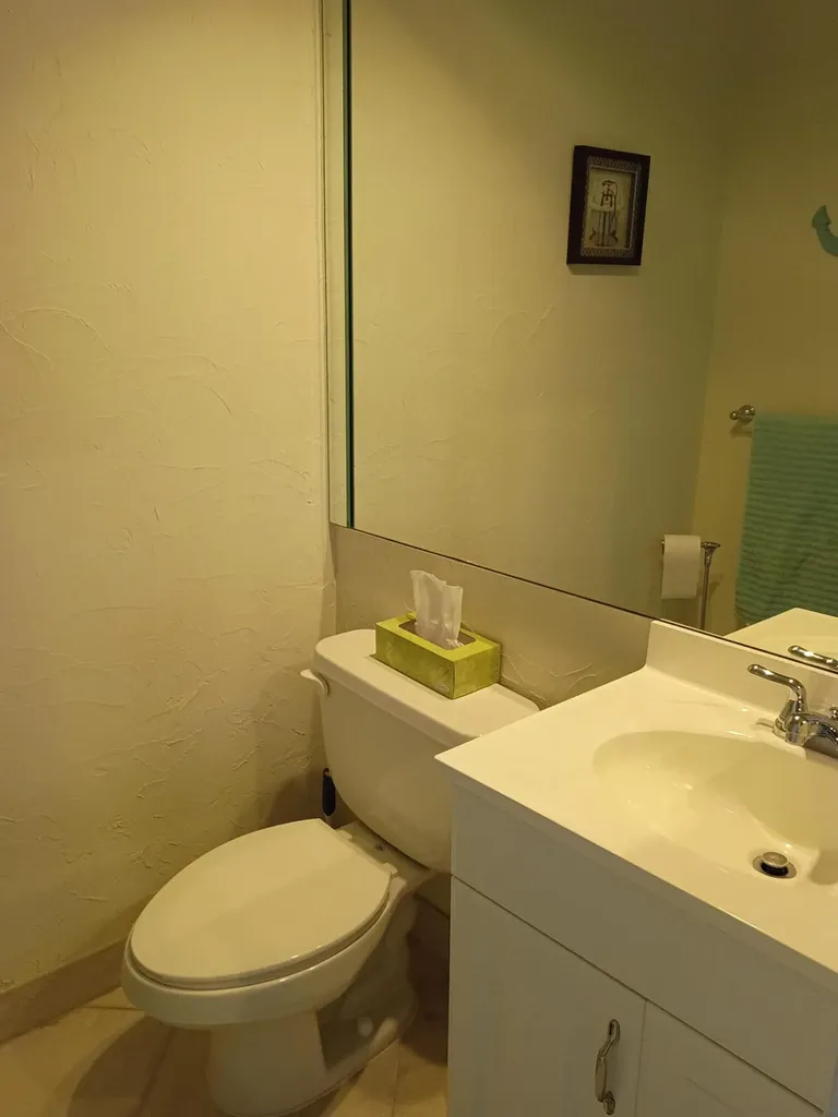 697 Flanders O Delray Beach FL 33484