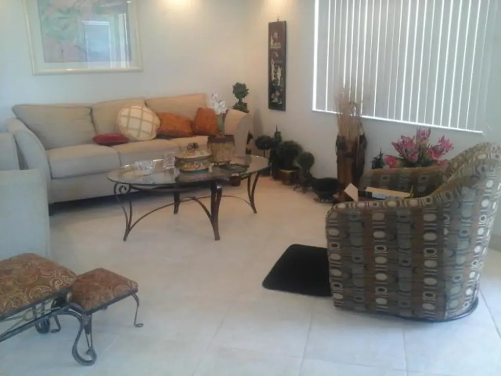 697 Flanders O Delray Beach FL 33484