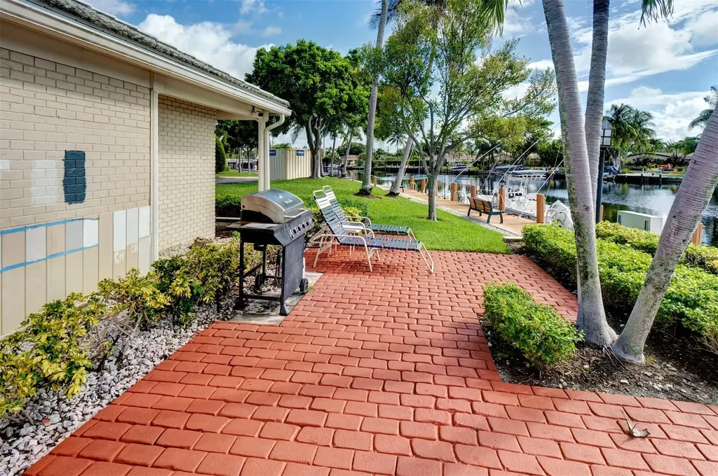 140 Cypress Club Drive Pompano Beach FL 33060