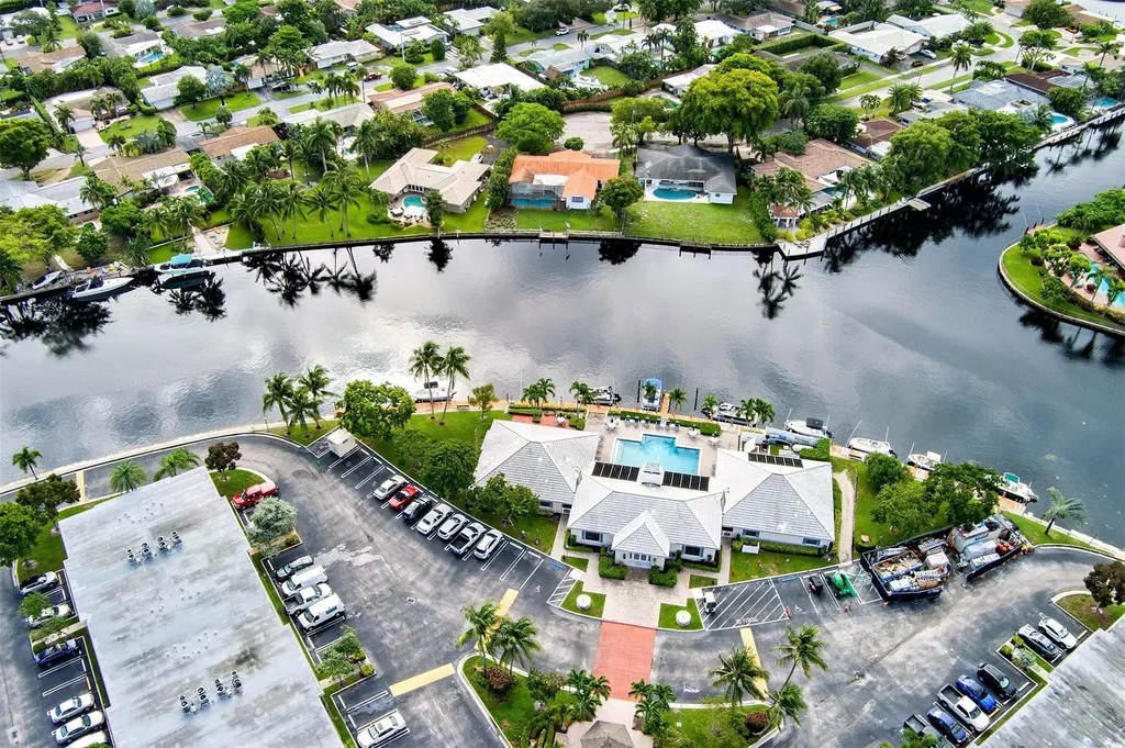 140 Cypress Club Drive Pompano Beach FL 33060